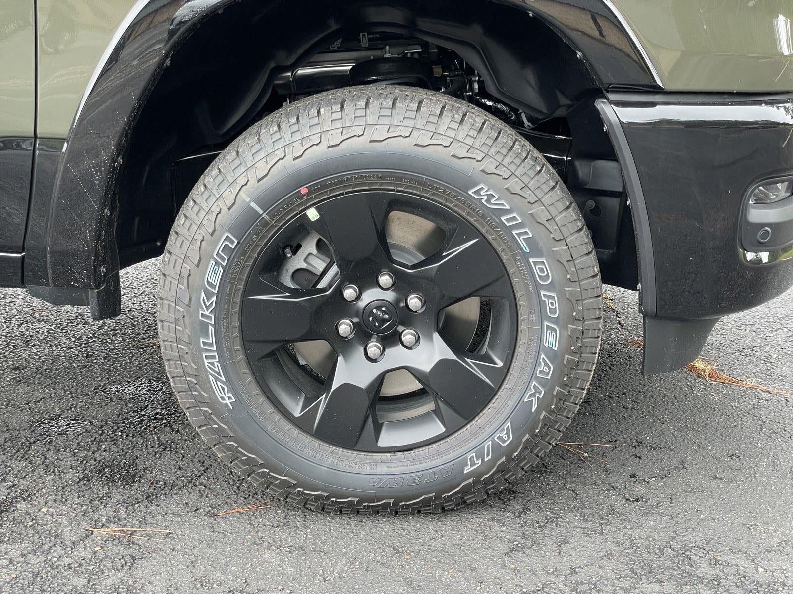 2026 RAM Ram 1500 RAM 1500 LONE STAR CREW CAB 4X4 5'7' BOX
