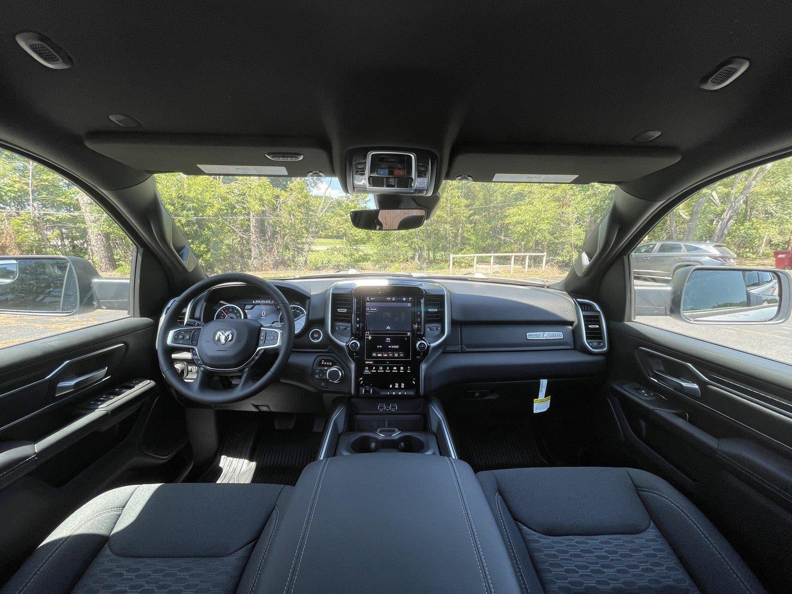 2026 RAM 1500 RAM 1500 LONE STAR CREW CAB 4X4 5'7' BOX