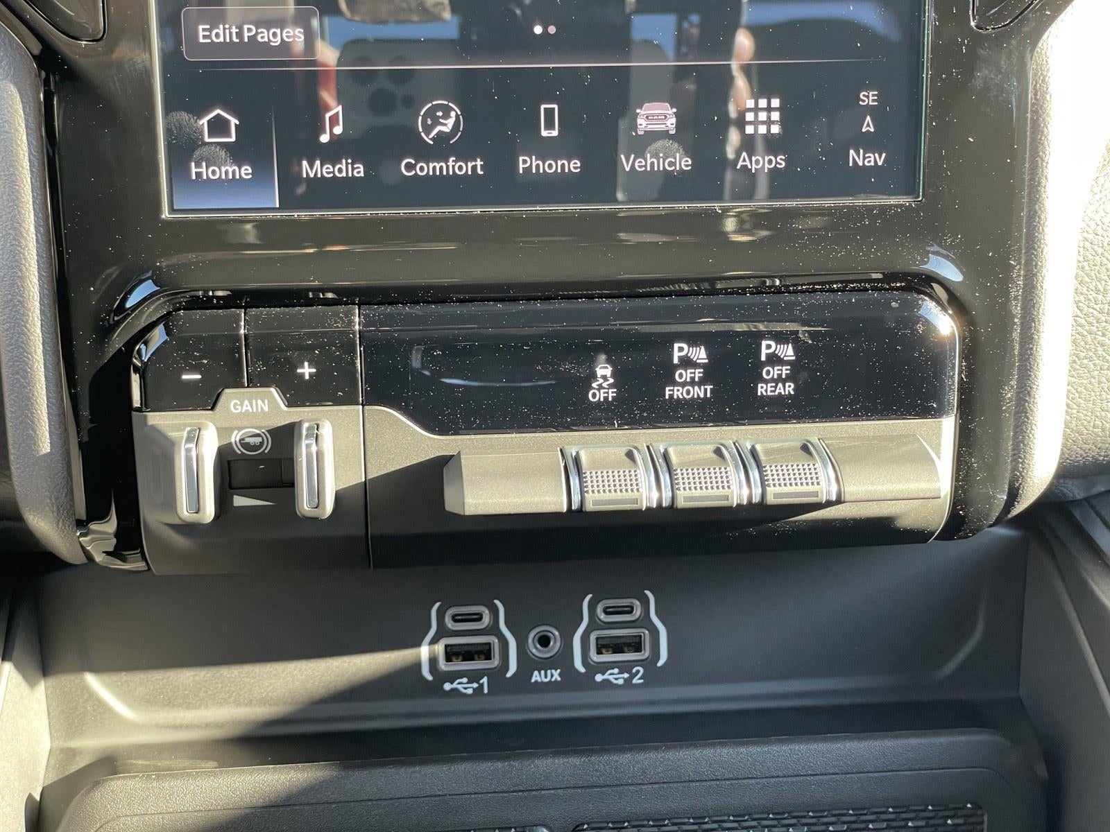 2026 RAM Ram 1500 RAM 1500 LONE STAR CREW CAB 4X4 5'7' BOX