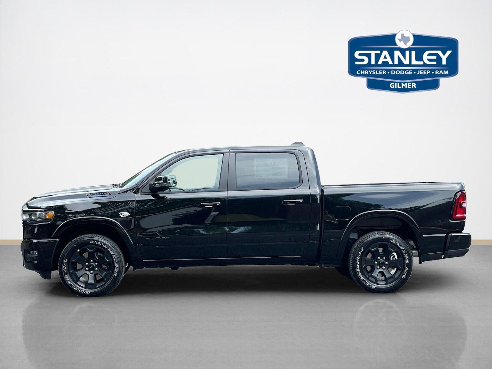 2026 RAM Ram 1500 RAM 1500 LONE STAR CREW CAB 4X4 5'7' BOX