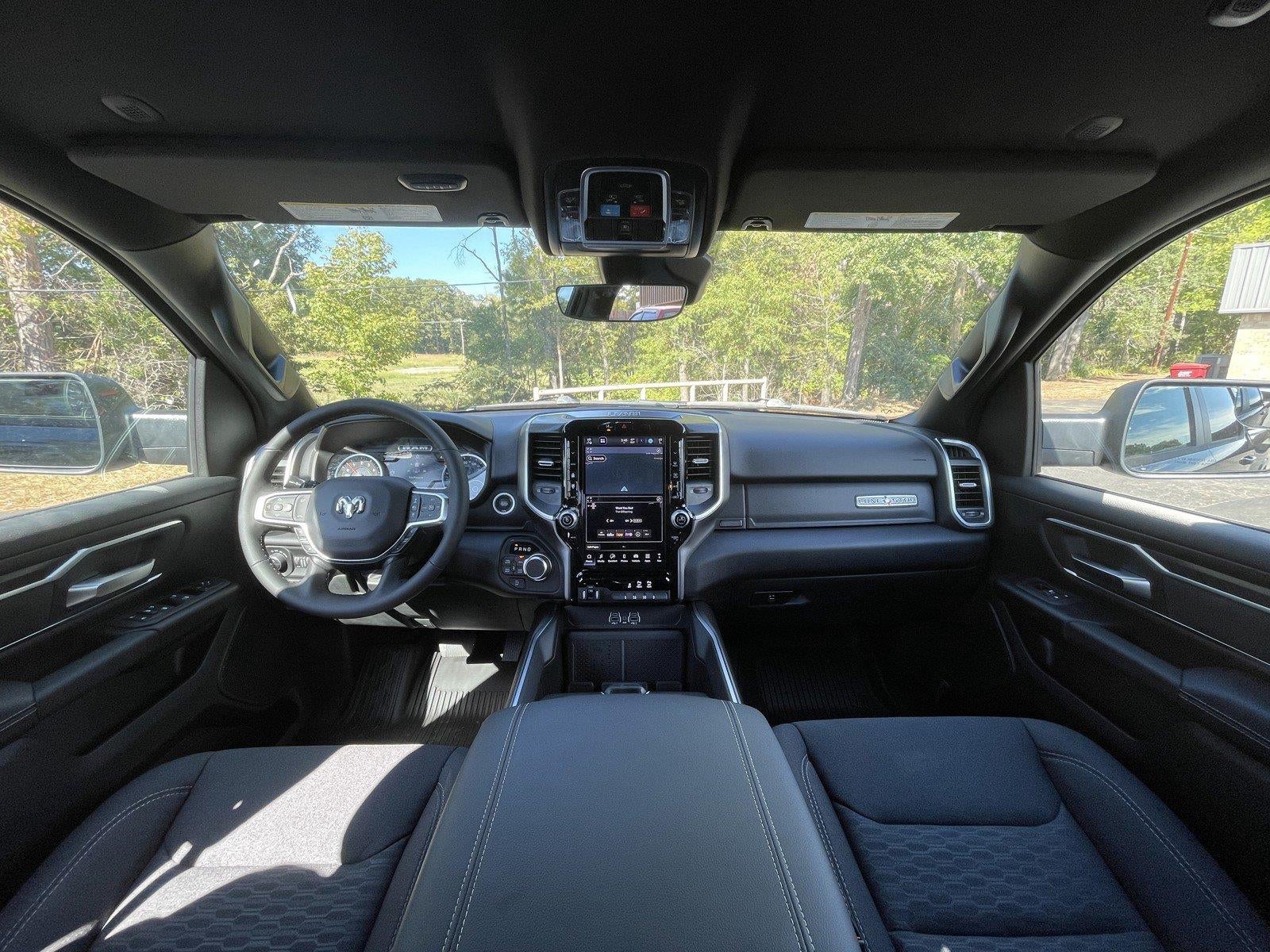 2026 RAM Ram 1500 RAM 1500 LONE STAR CREW CAB 4X4 5'7' BOX