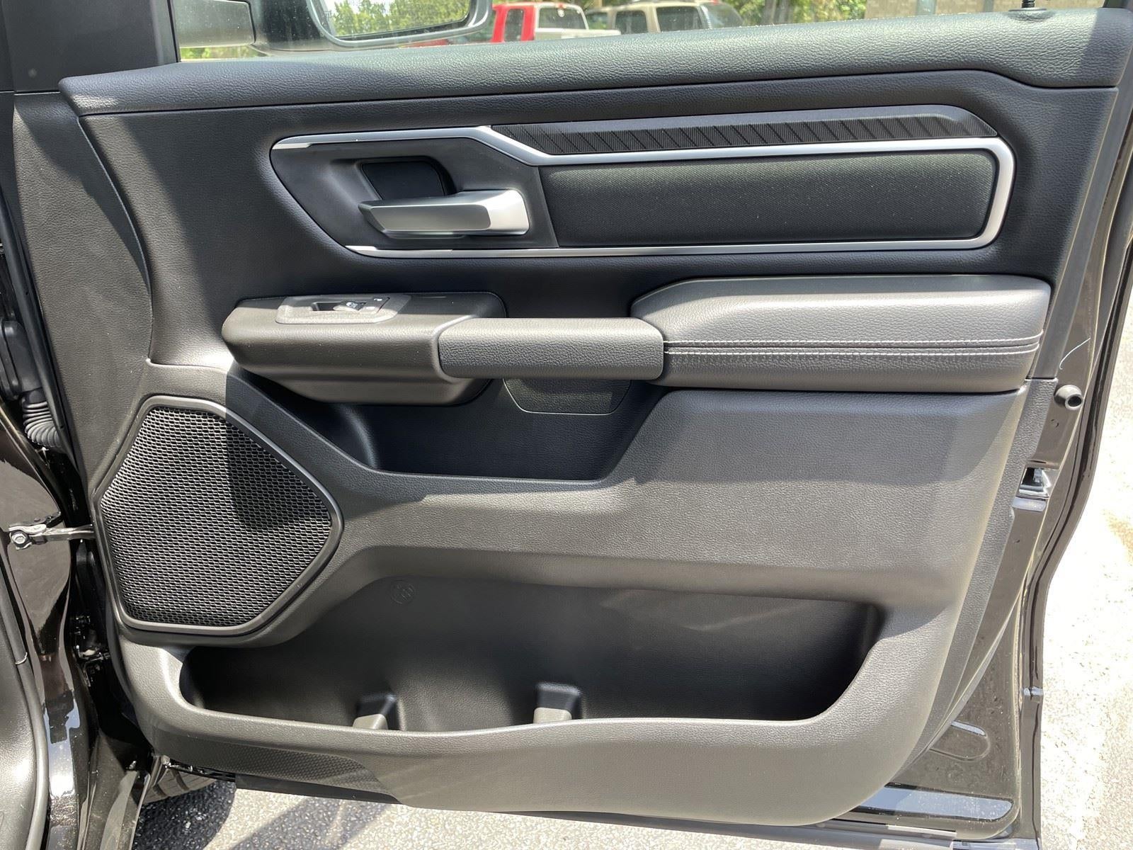 2026 RAM 1500 RAM 1500 LONE STAR CREW CAB 4X4 5'7' BOX