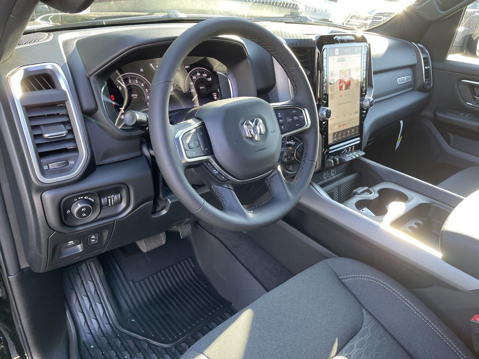 2026 RAM Ram 1500 RAM 1500 LONE STAR CREW CAB 4X4 5'7' BOX