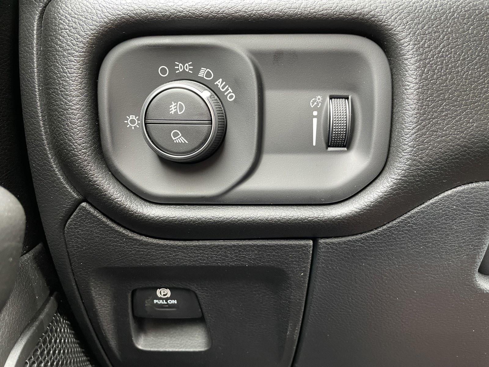 2026 RAM Ram 1500 RAM 1500 WARLOCK CREW CAB 4X4 5'7' BOX