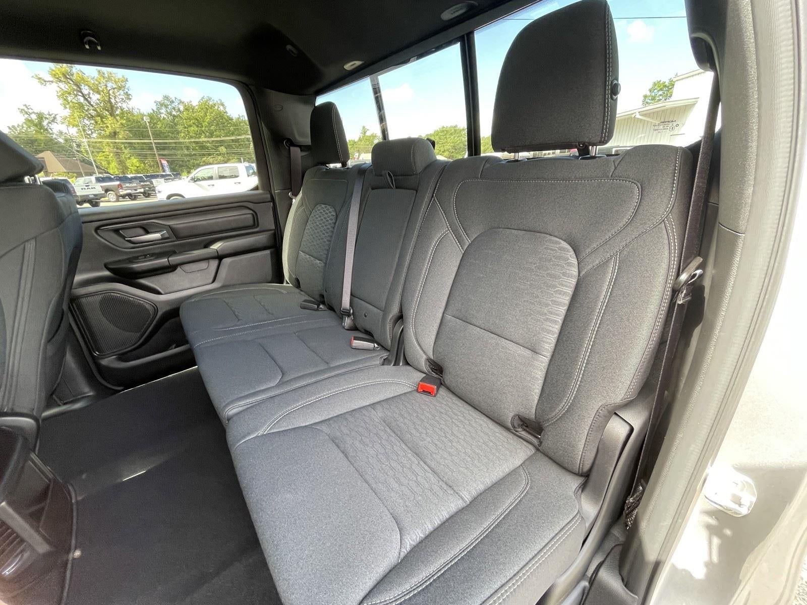 2026 RAM Ram 1500 RAM 1500 TRADESMAN CREW CAB 4X4 5'7' BOX