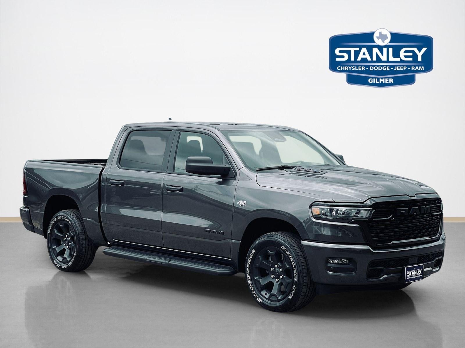 2026 RAM Ram 1500 RAM 1500 EXPRESS CREW CAB 4X4 5'7' BOX