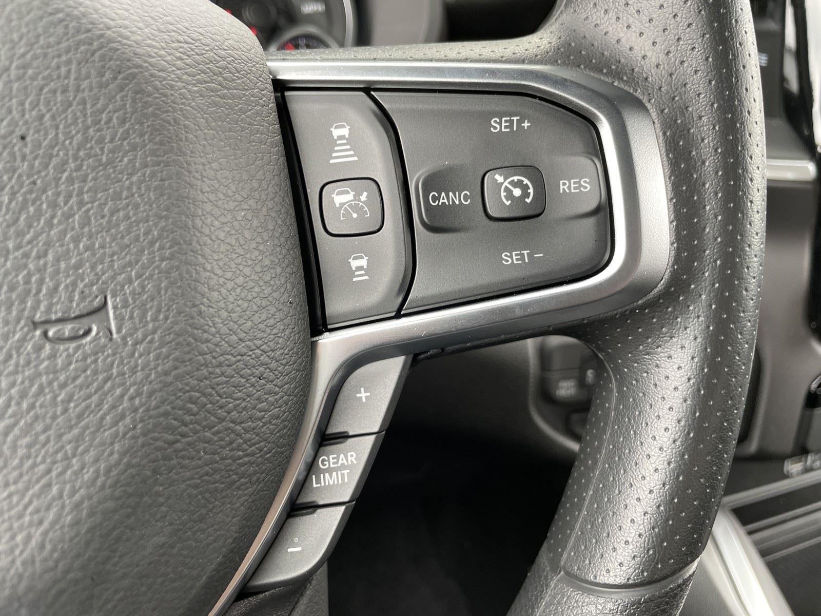 2026 RAM Ram 1500 RAM 1500 EXPRESS CREW CAB 4X4 5'7' BOX