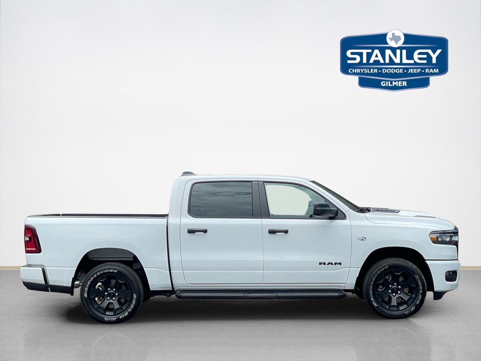 2026 RAM Ram 1500 RAM 1500 EXPRESS CREW CAB 4X4 5'7' BOX