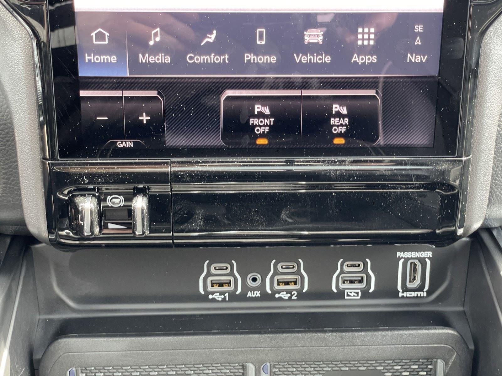 2026 RAM Ram 1500 RAM 1500 LARAMIE CREW CAB 4X4 5'7' BOX