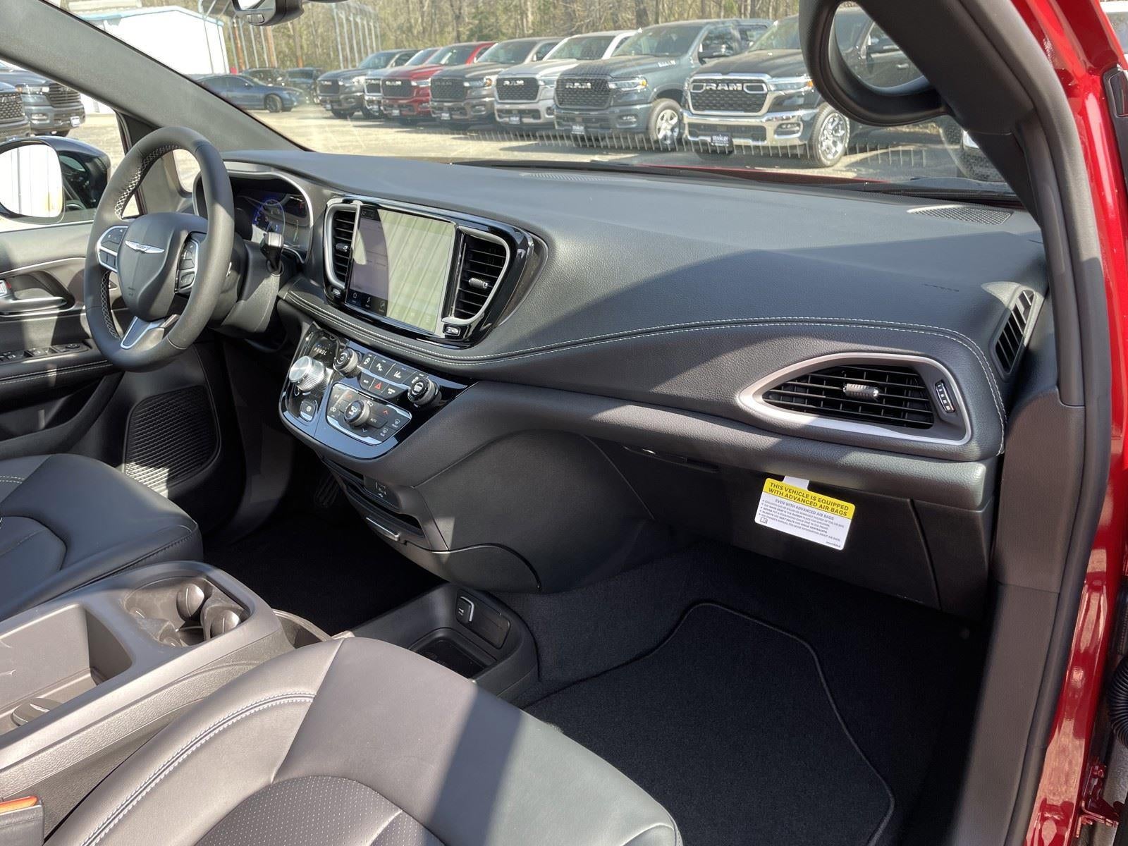 2026 Chrysler Pacifica PACIFICA SELECT