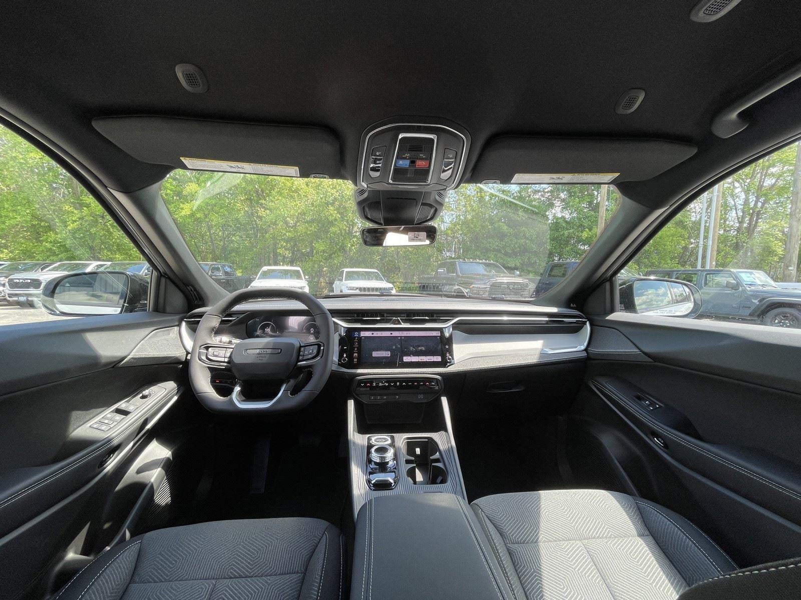 2026 Jeep Cherokee CHEROKEE LAREDO 4X4