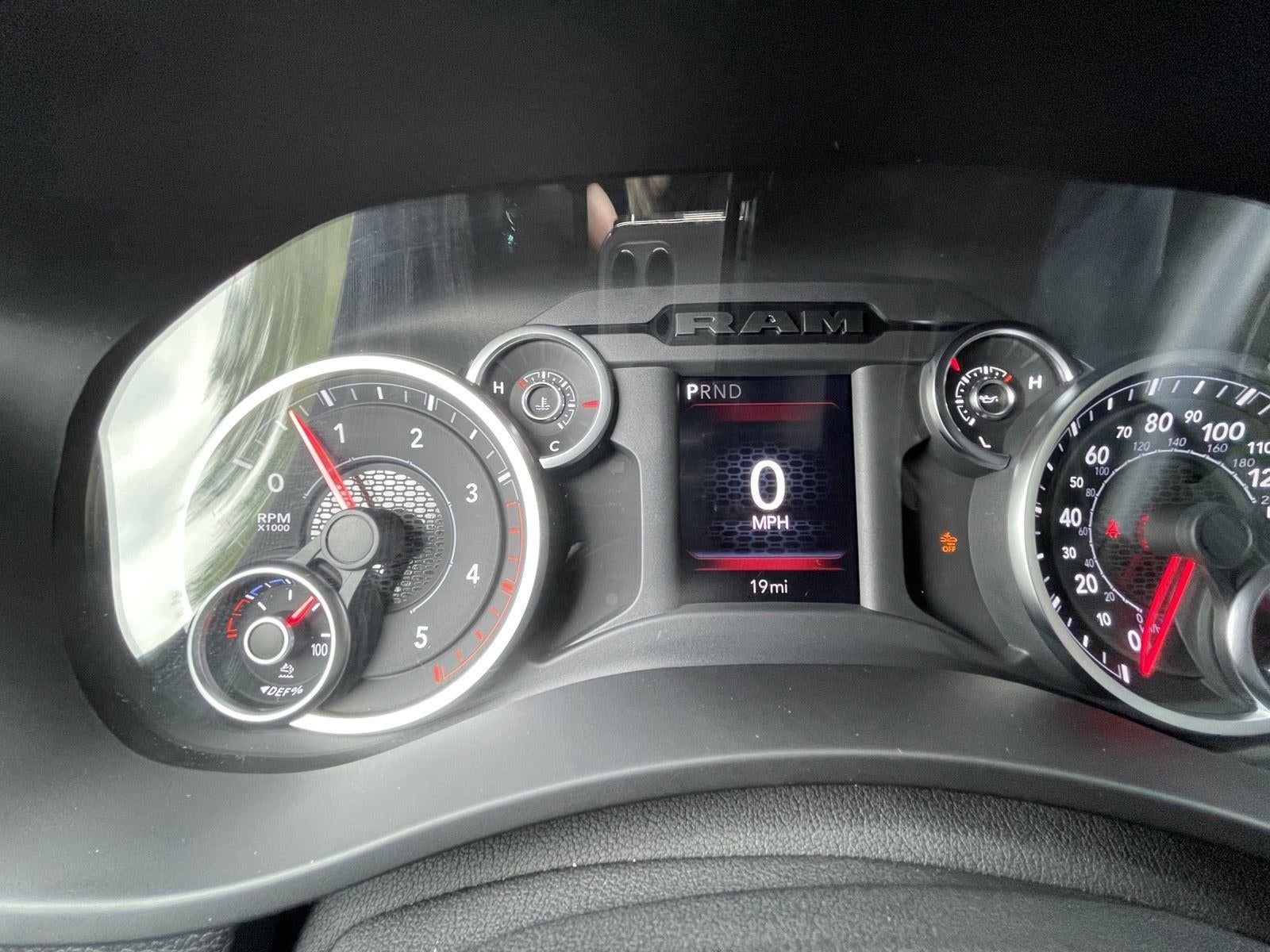 2025 RAM Ram 2500 RAM 2500 LONE STAR CREW CAB 4X4 6'4' BOX