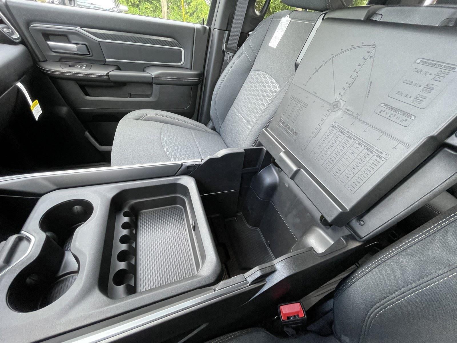 2025 RAM Ram 2500 RAM 2500 LONE STAR CREW CAB 4X4 6'4' BOX