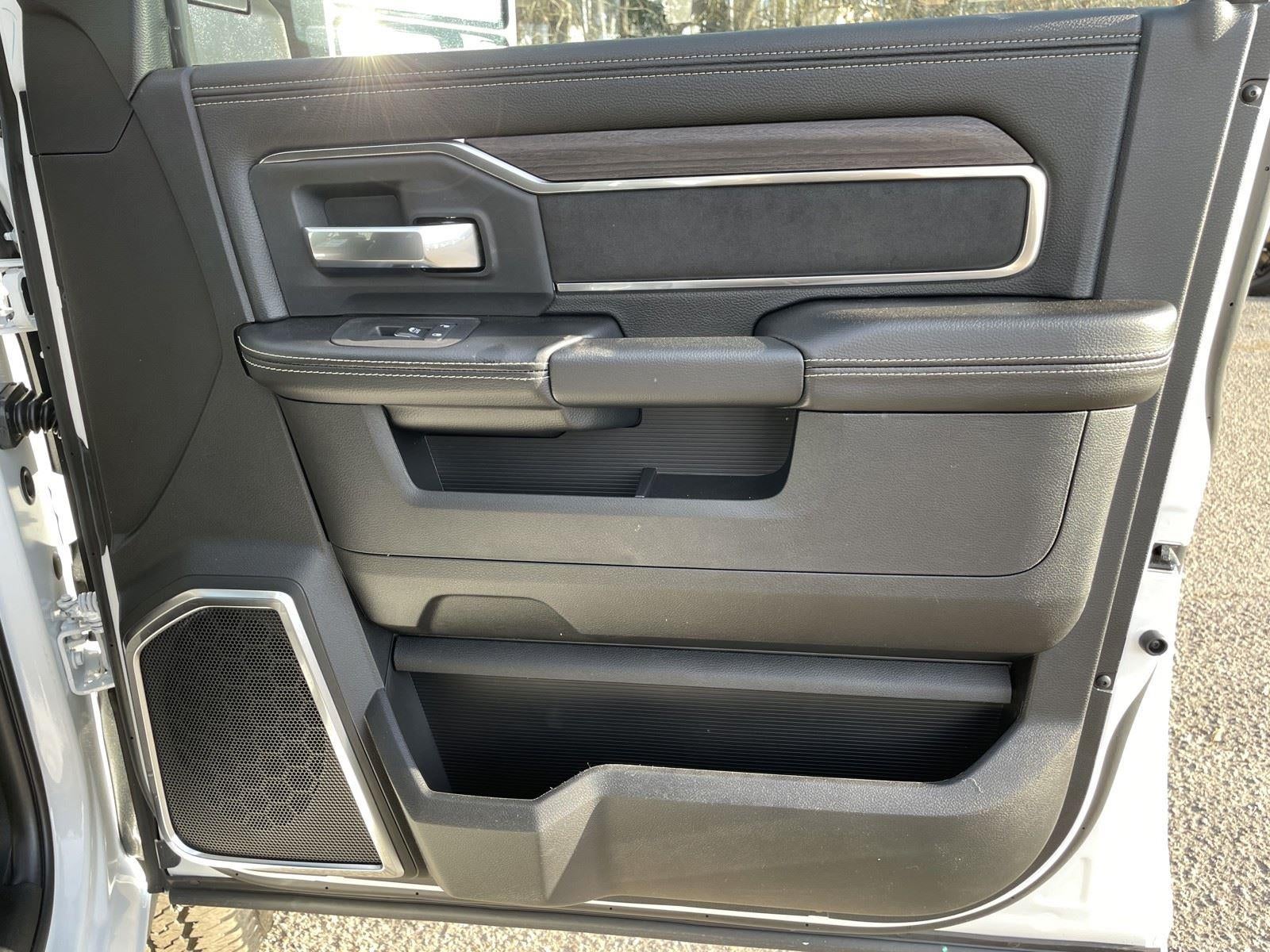 2026 RAM Ram 2500 RAM 2500 LARAMIE MEGA CAB 4X4 6'4' BOX