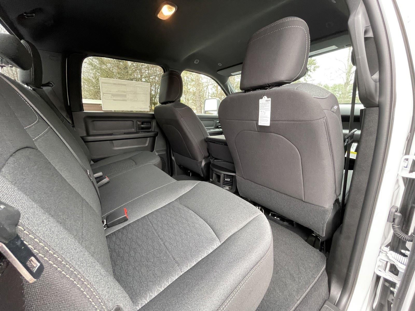 2026 RAM Ram 3500 RAM 3500 TRADESMAN CREW CAB 4X4 8' BOX