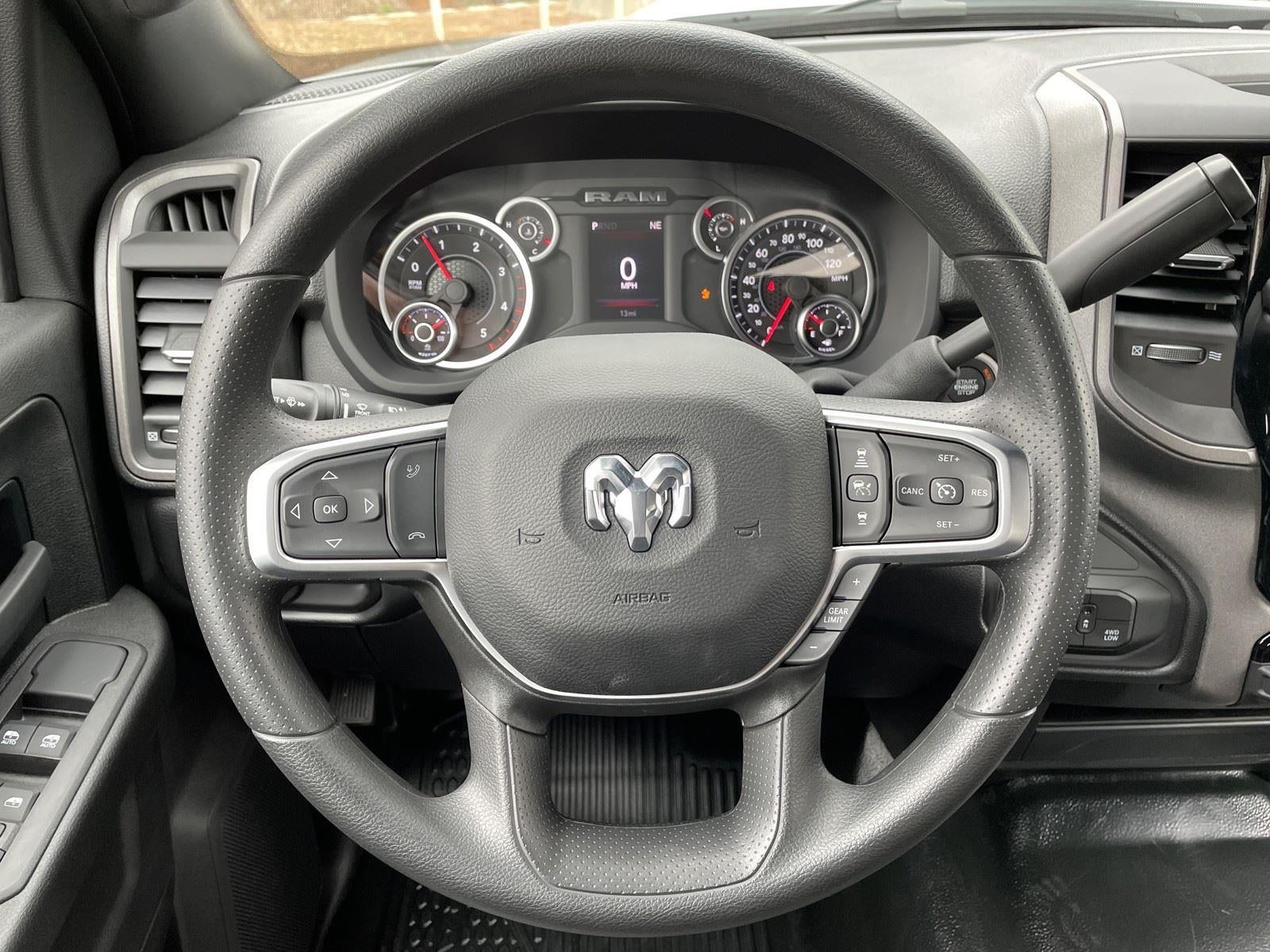 2026 RAM Ram 3500 RAM 3500 TRADESMAN CREW CAB 4X4 8' BOX