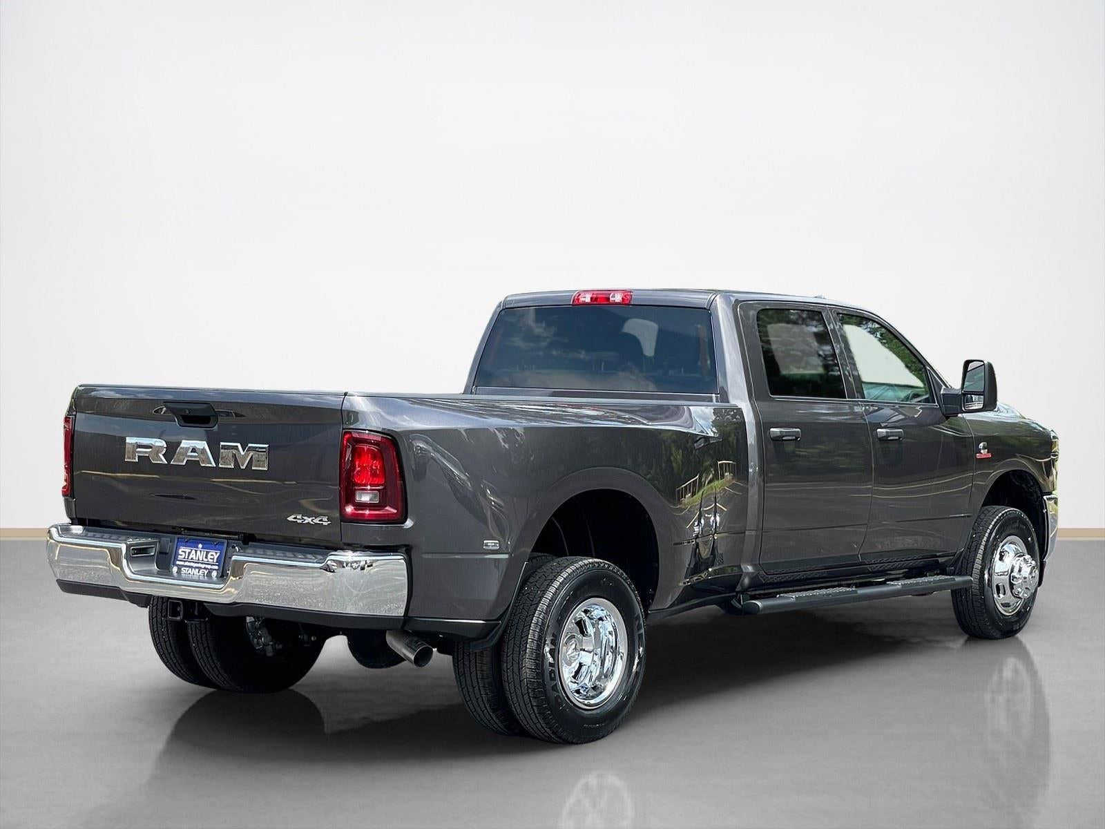 2026 RAM Ram 3500 RAM 3500 TRADESMAN CREW CAB 4X4 8' BOX