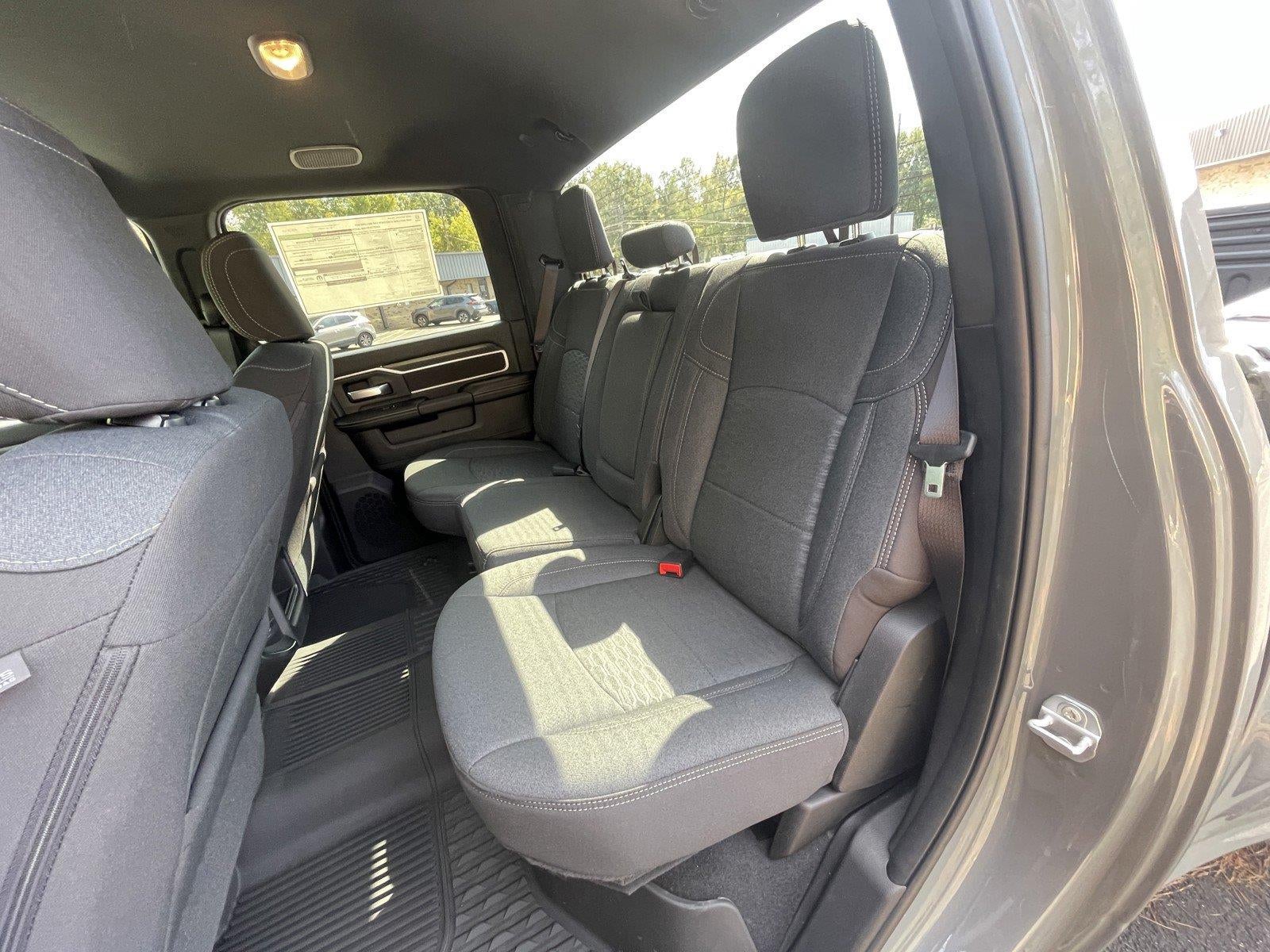 2027 RAM Ram 3500 RAM 3500 LONE STAR CREW CAB 4X4 8' BOX