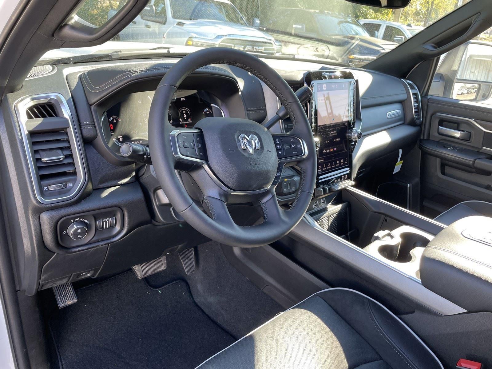 2026 RAM Ram 3500 RAM 3500 LARAMIE CREW CAB 4X4 8' BOX