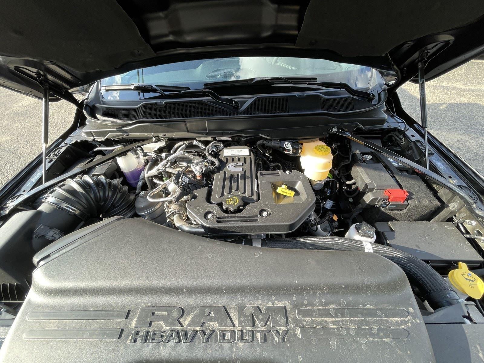 2026 RAM Ram 3500 RAM 3500 LARAMIE CREW CAB 4X4 8' BOX