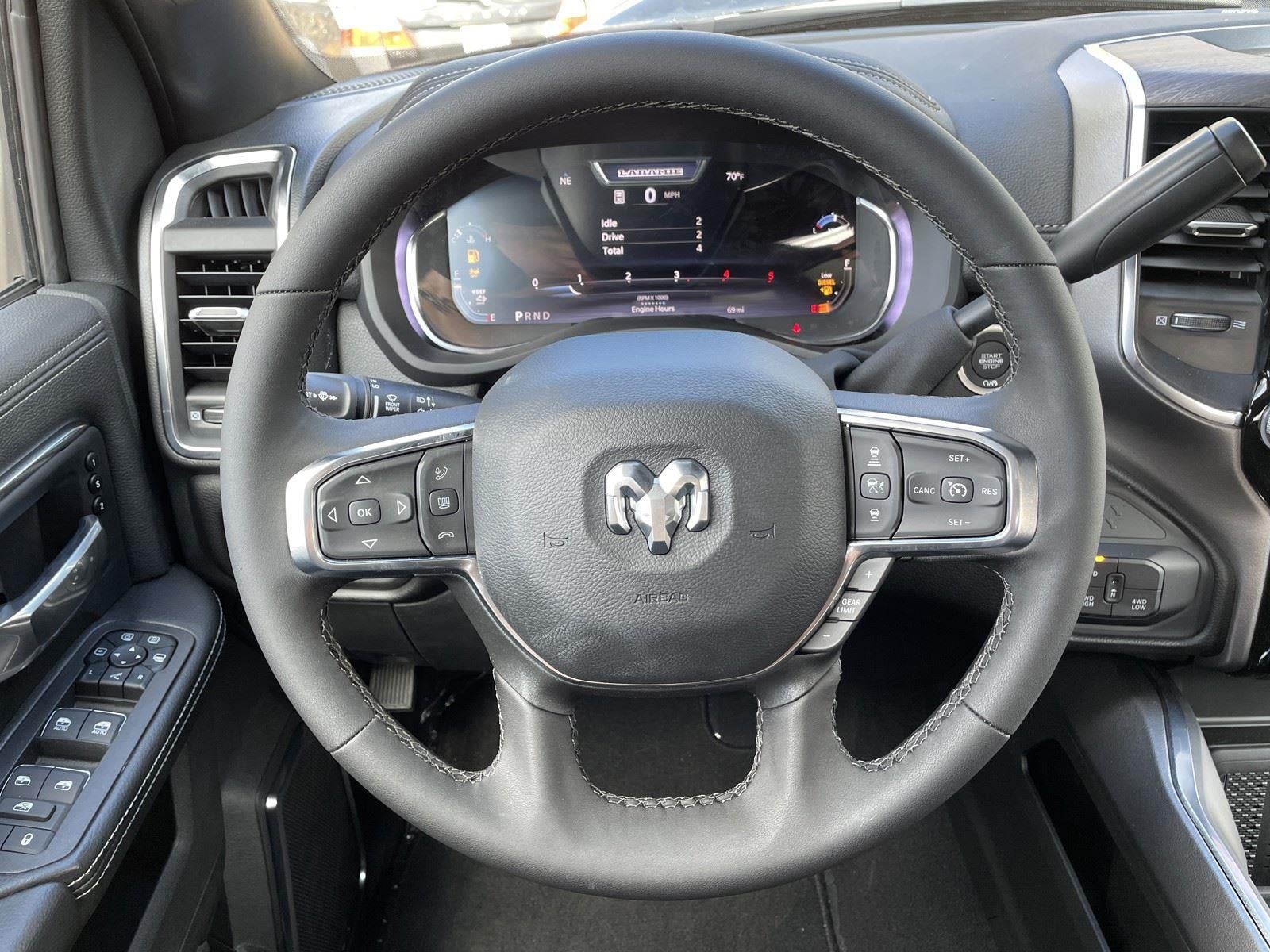 2026 RAM Ram 3500 RAM 3500 LARAMIE CREW CAB 4X4 8' BOX