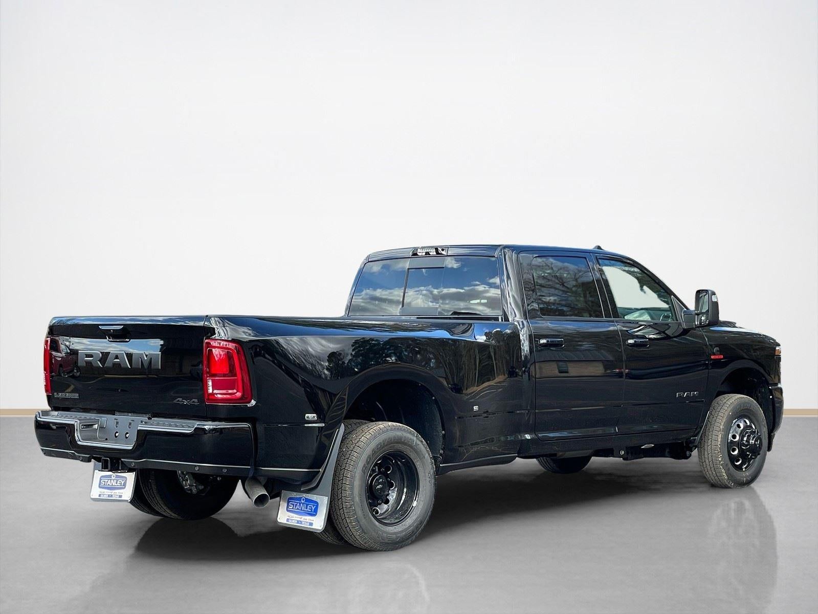 2026 RAM Ram 3500 RAM 3500 LARAMIE CREW CAB 4X4 8' BOX