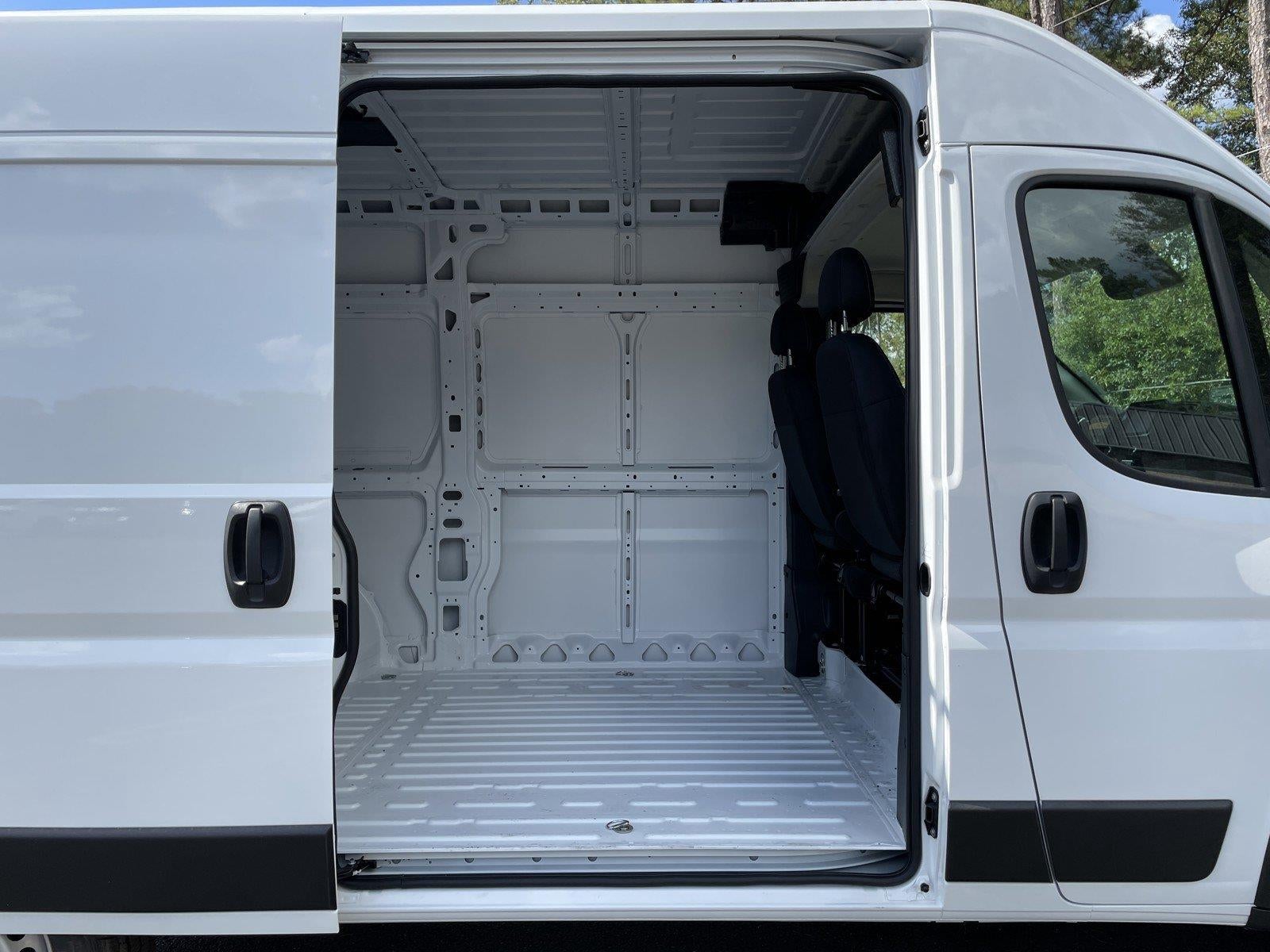 2027 RAM ProMaster Cargo Van Tradesman