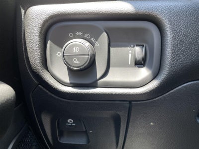 2026 RAM Ram 1500 RAM 1500 EXPRESS CREW CAB 4X2 5'7' BOX