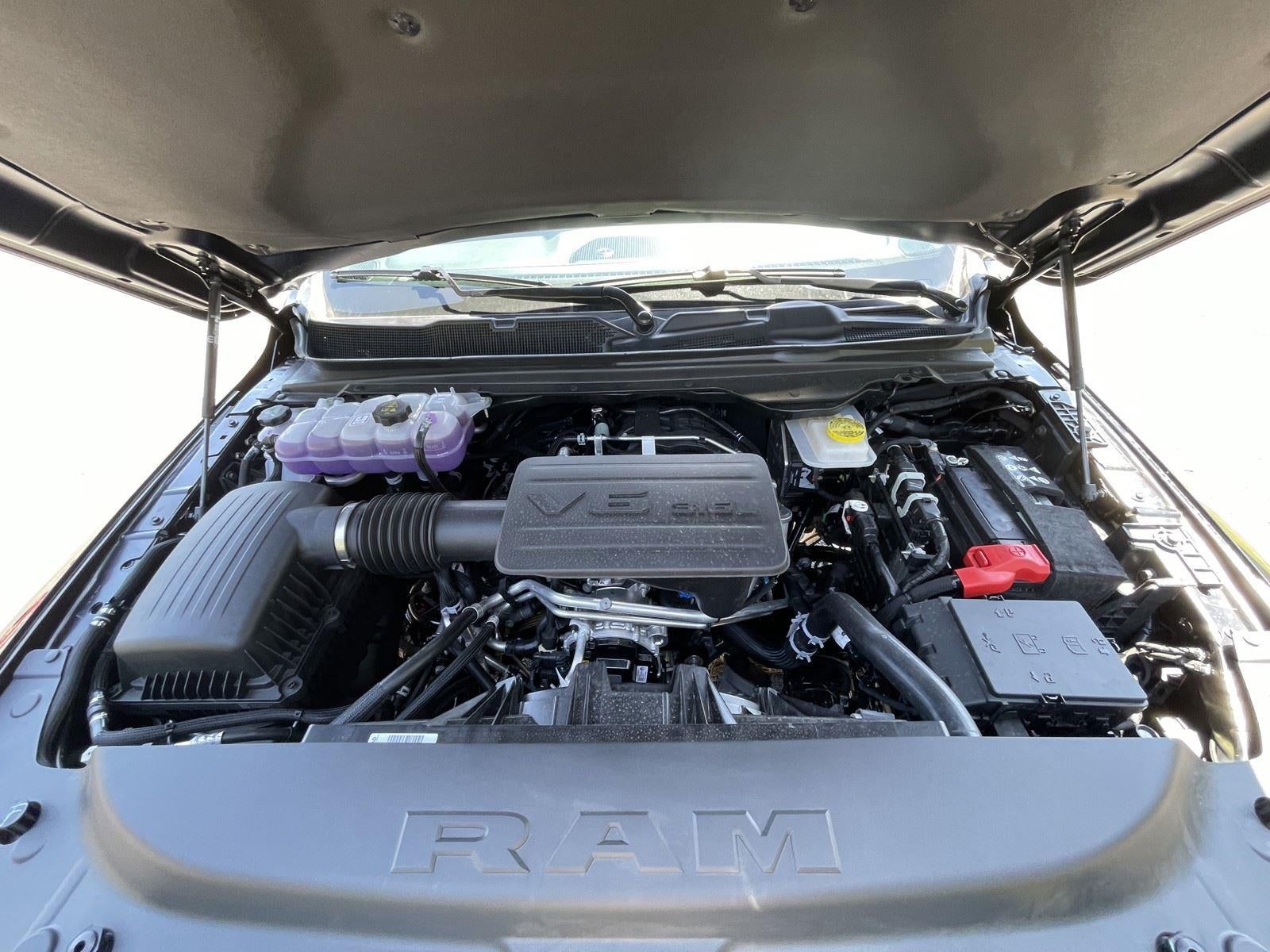 2026 RAM Ram 1500 RAM 1500 EXPRESS CREW CAB 4X2 5'7' BOX