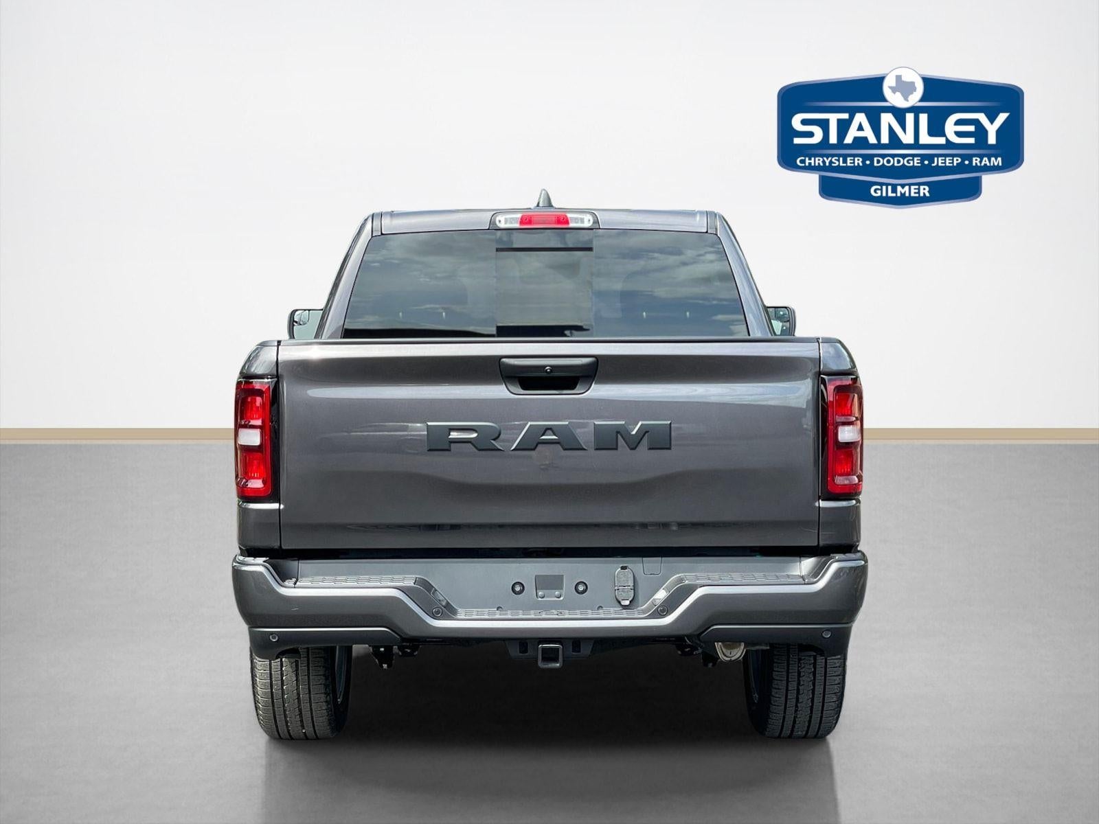 2026 RAM Ram 1500 RAM 1500 EXPRESS CREW CAB 4X2 5'7' BOX