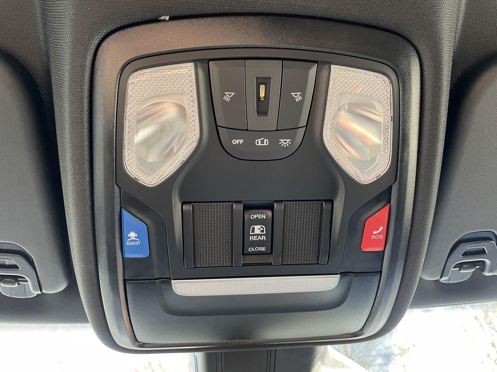 2025 RAM Ram 1500 RAM 1500 TRADESMAN CREW CAB 4X2 5'7' BOX