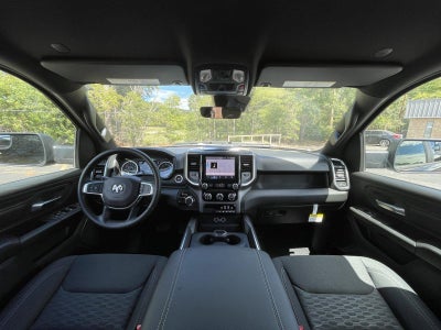 2026 RAM 1500 RAM 1500 EXPRESS CREW CAB 4X4 5'7' BOX