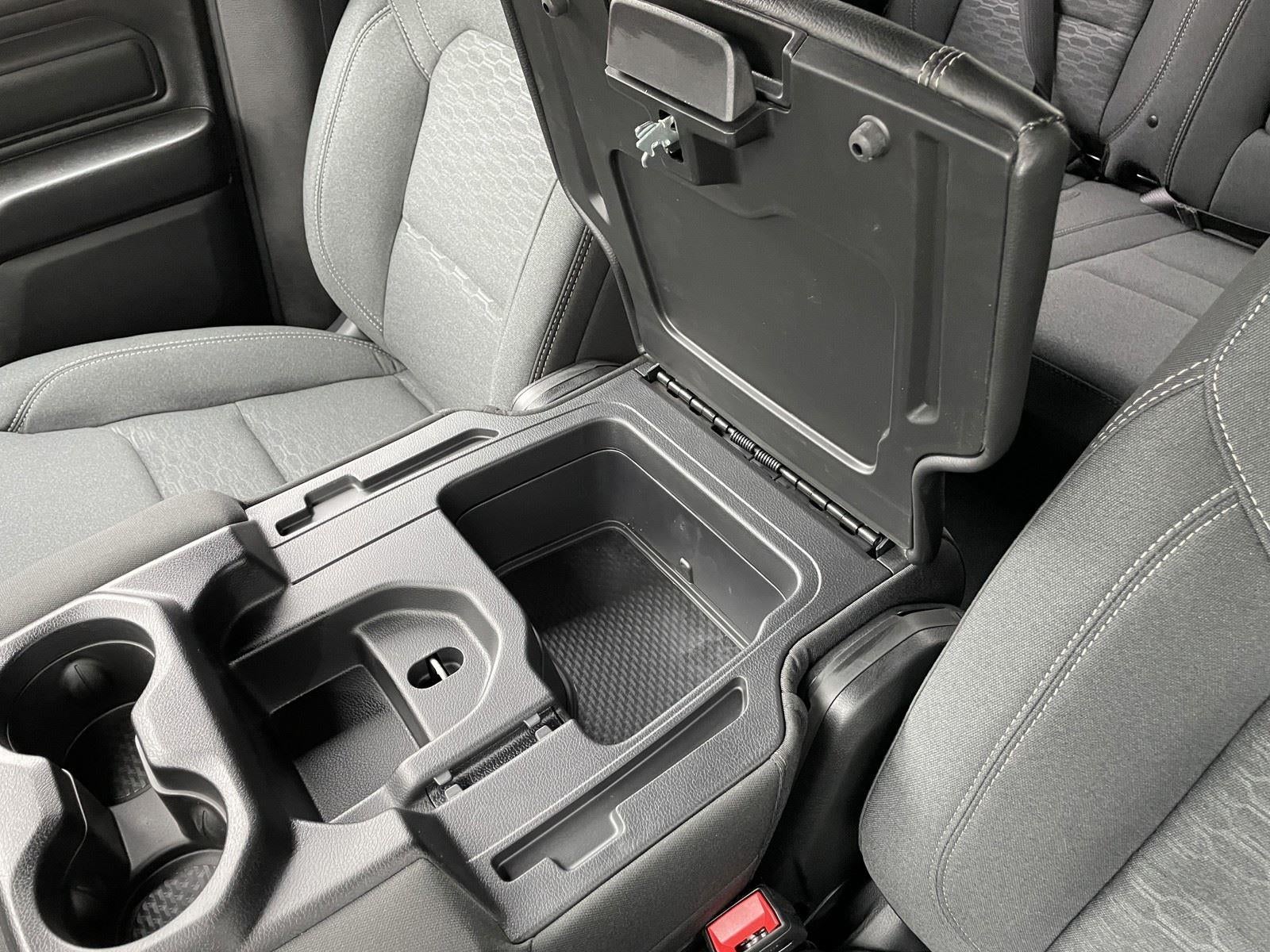 2026 RAM Ram 1500 RAM 1500 TRADESMAN CREW CAB 4X4 5'7' BOX