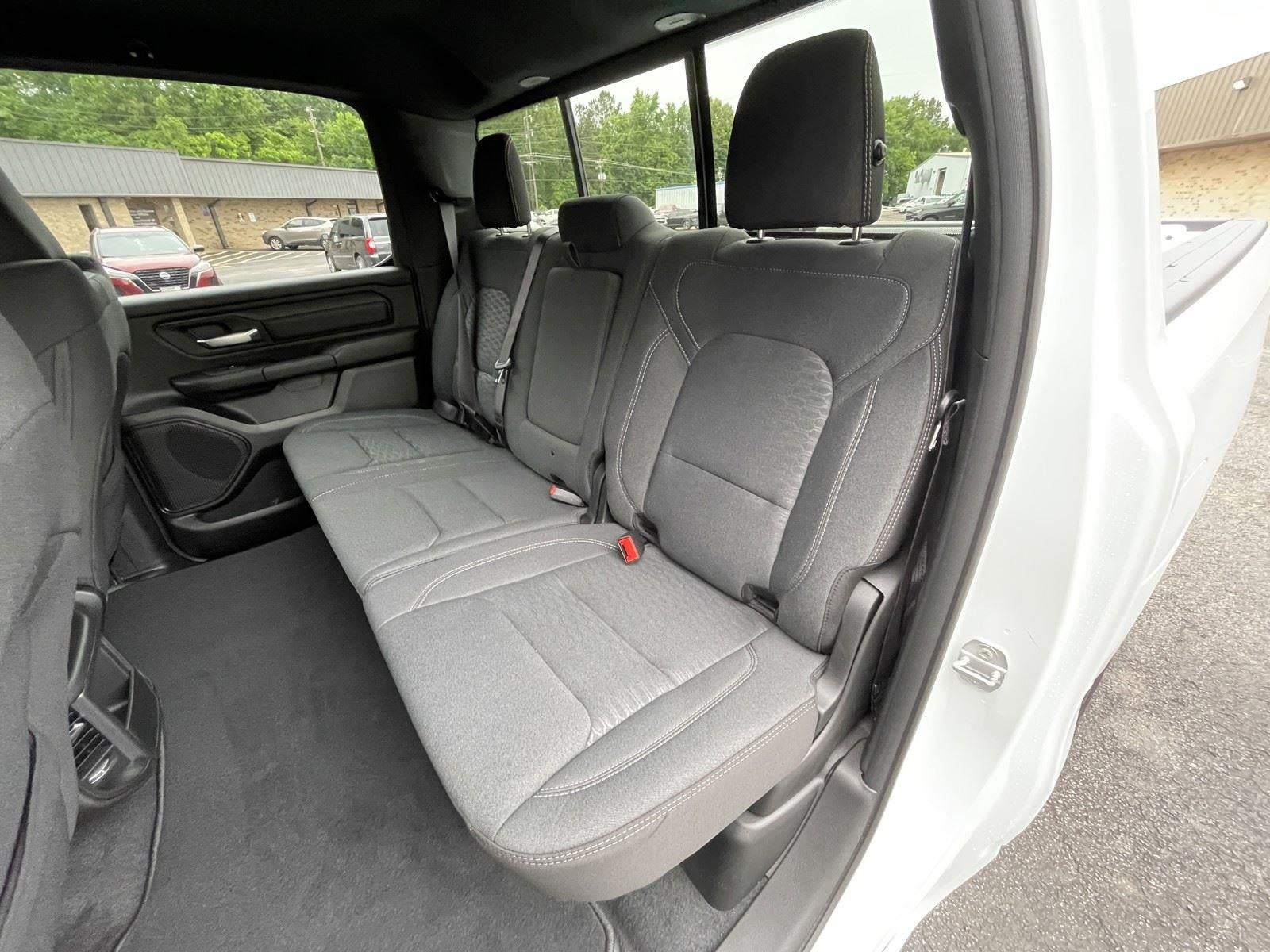 2026 RAM Ram 1500 RAM 1500 TRADESMAN CREW CAB 4X4 5'7' BOX