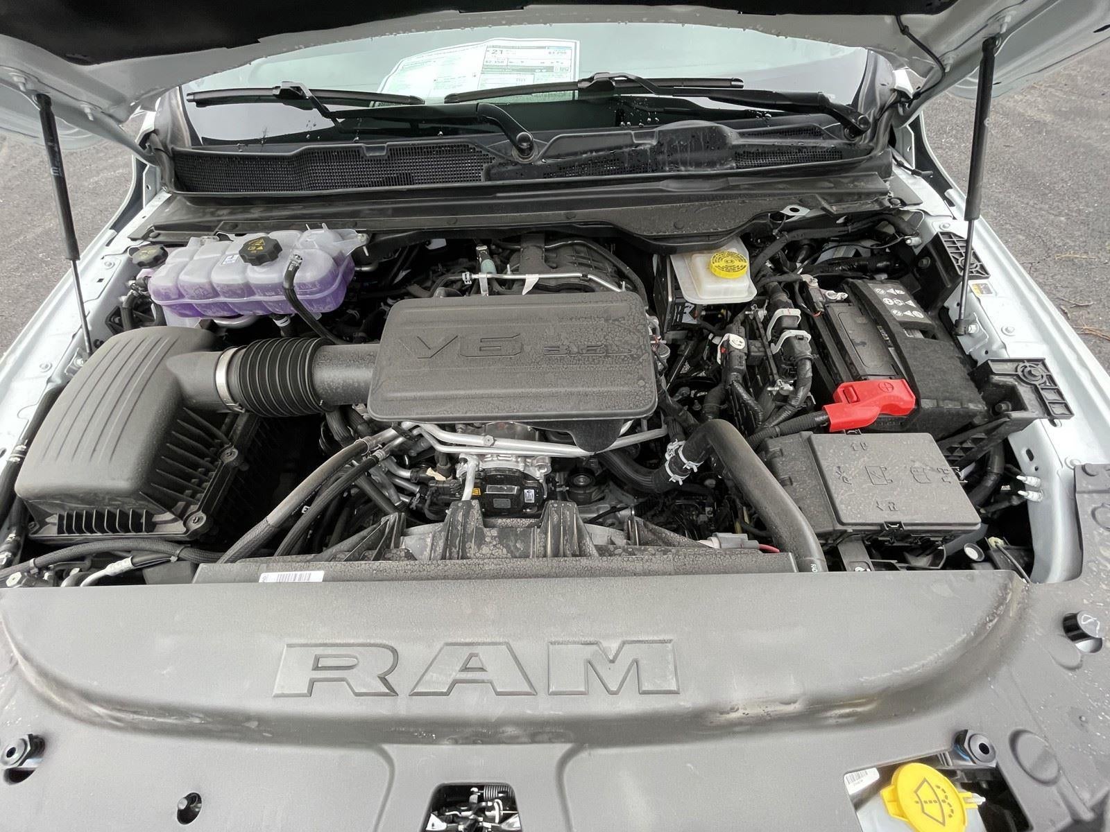 2026 RAM Ram 1500 RAM 1500 TRADESMAN CREW CAB 4X4 5'7' BOX