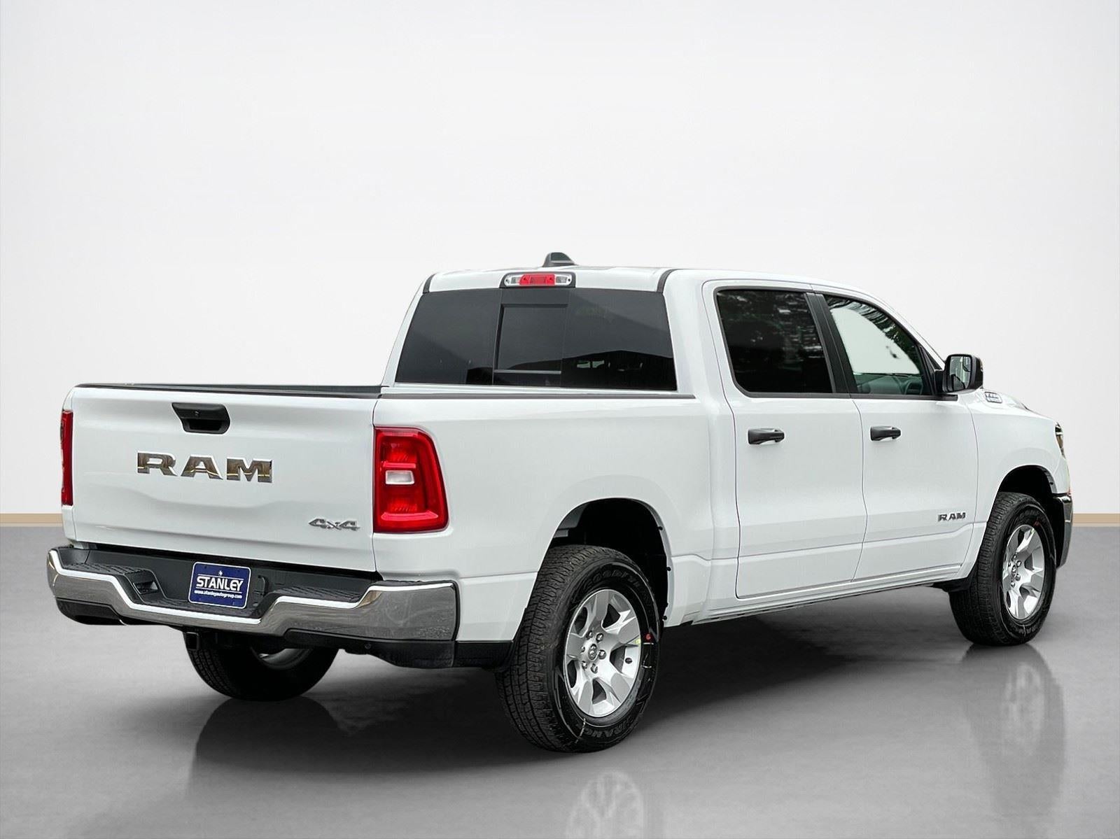 2026 RAM Ram 1500 RAM 1500 TRADESMAN CREW CAB 4X4 5'7' BOX