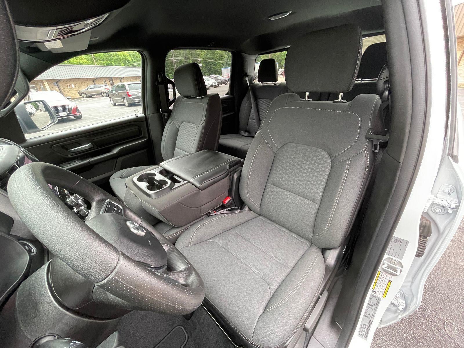 2026 RAM Ram 1500 RAM 1500 TRADESMAN CREW CAB 4X4 5'7' BOX