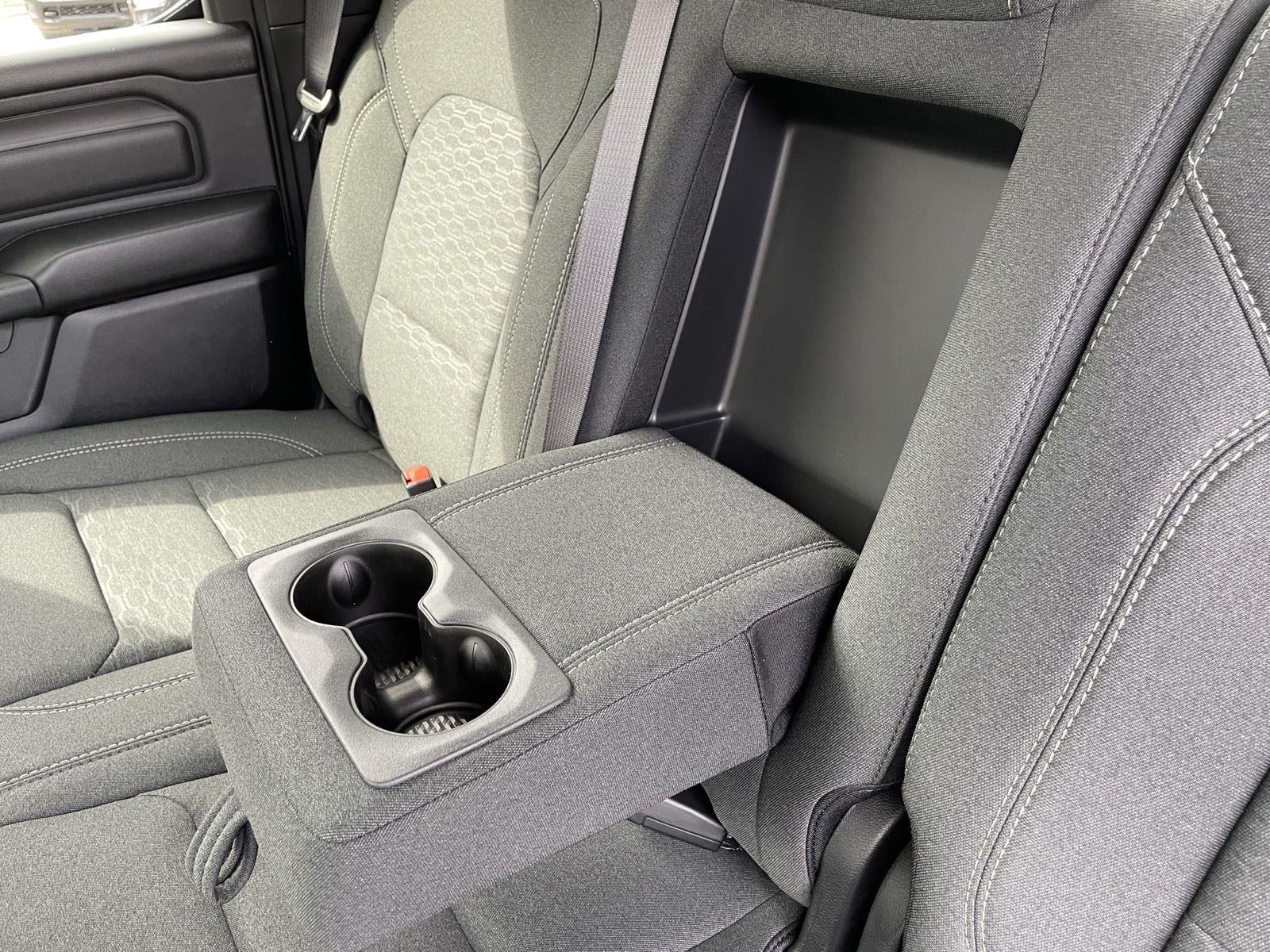 2026 RAM Ram 1500 RAM 1500 TRADESMAN CREW CAB 4X4 5'7' BOX