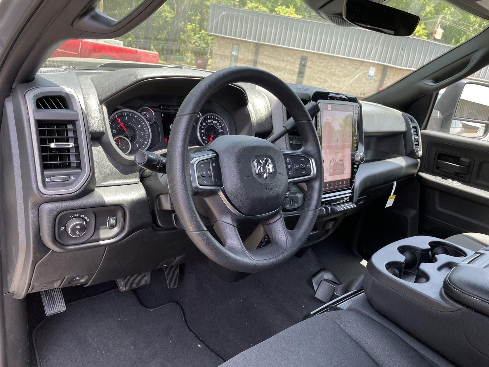 2026 RAM 2500 RAM 2500 TRADESMAN CREW CAB 4X4 6'4' BOX