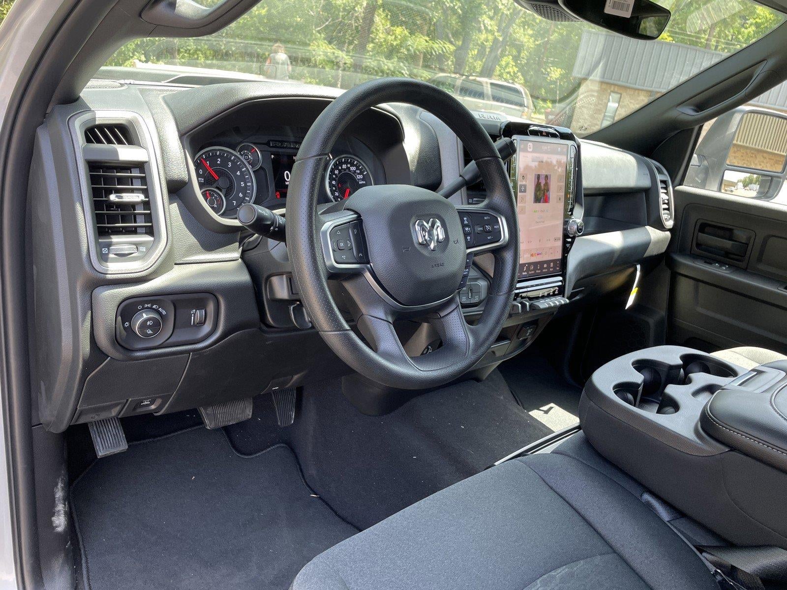 2026 RAM 2500 RAM 2500 TRADESMAN CREW CAB 4X4 6'4' BOX