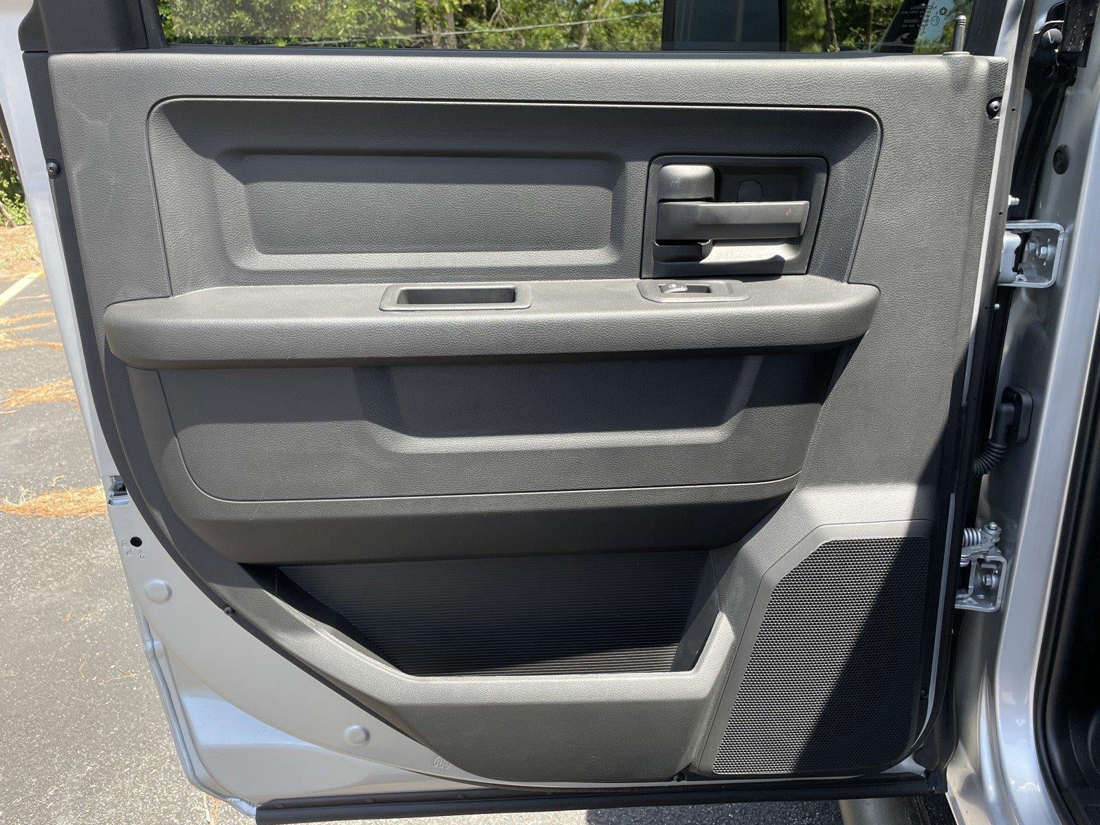 2026 RAM 2500 RAM 2500 TRADESMAN CREW CAB 4X4 6'4' BOX