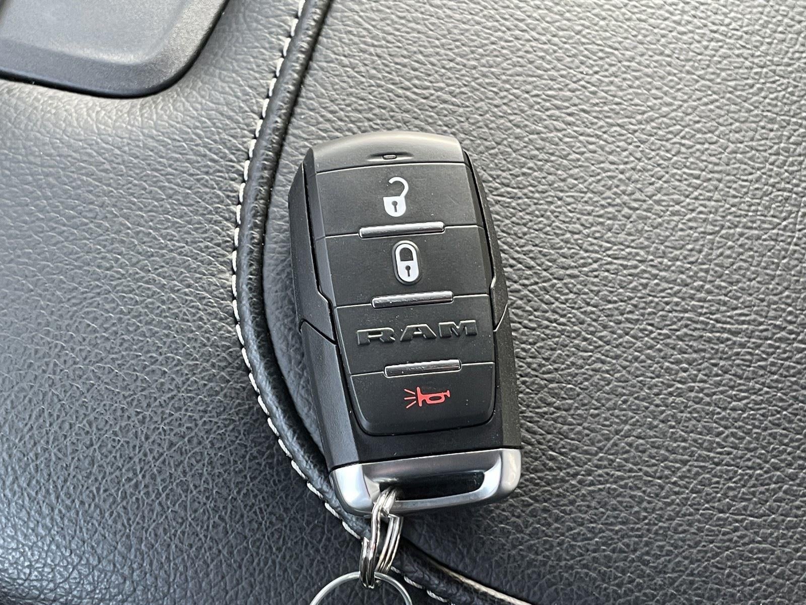 2026 RAM Ram 2500 RAM 2500 WARLOCK CREW CAB 4X4 6'4' BOX