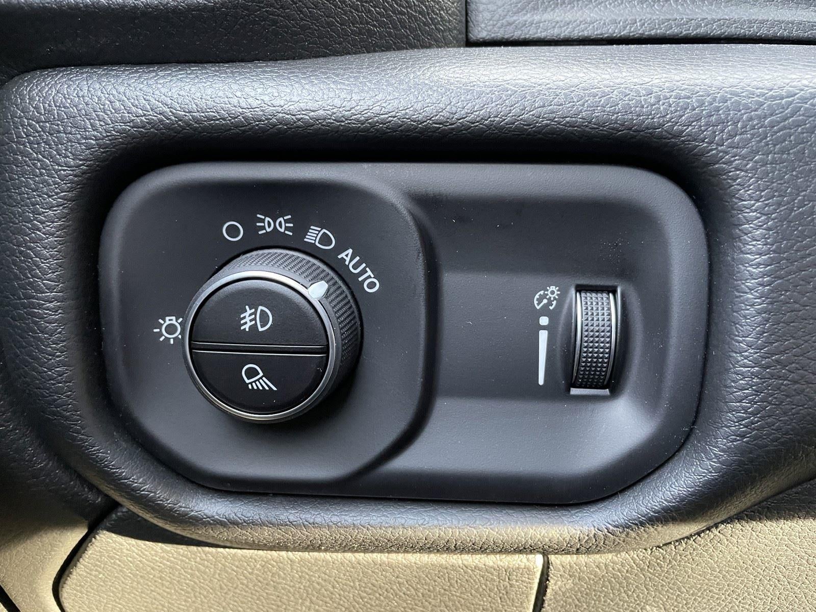 2026 RAM Ram 2500 RAM 2500 WARLOCK CREW CAB 4X4 6'4' BOX