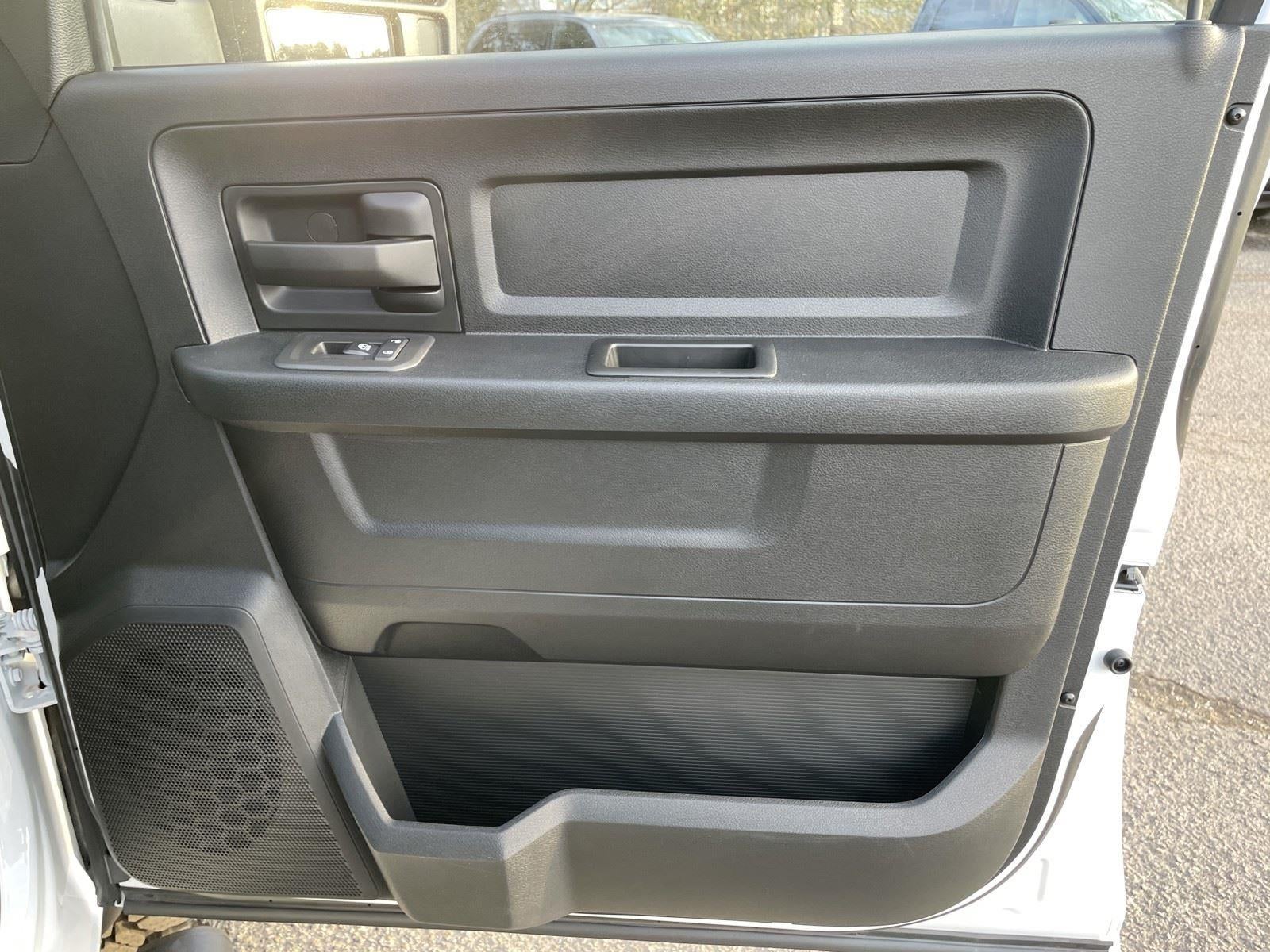 2026 RAM Ram 2500 RAM 2500 WARLOCK CREW CAB 4X4 6'4' BOX