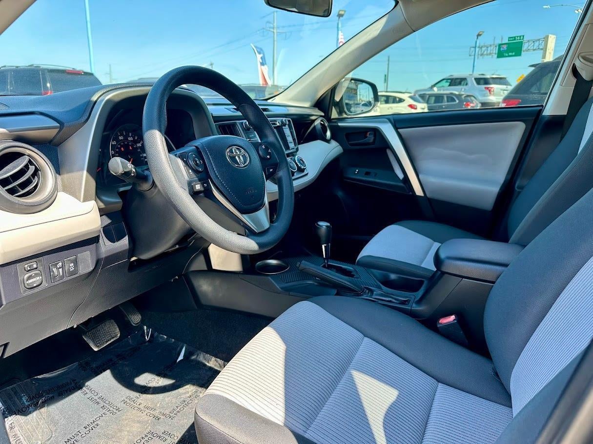 2014 Toyota RAV4 LE