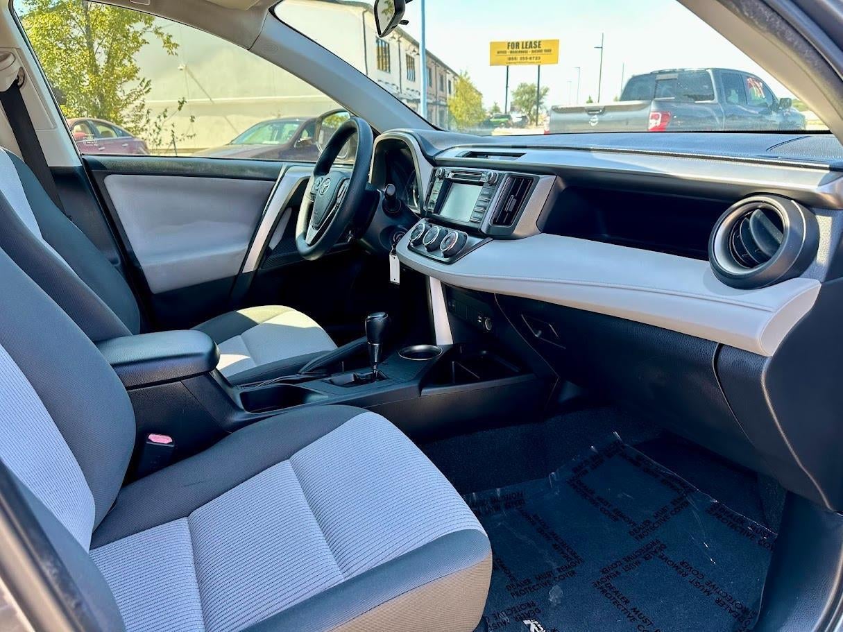 2014 Toyota RAV4 LE